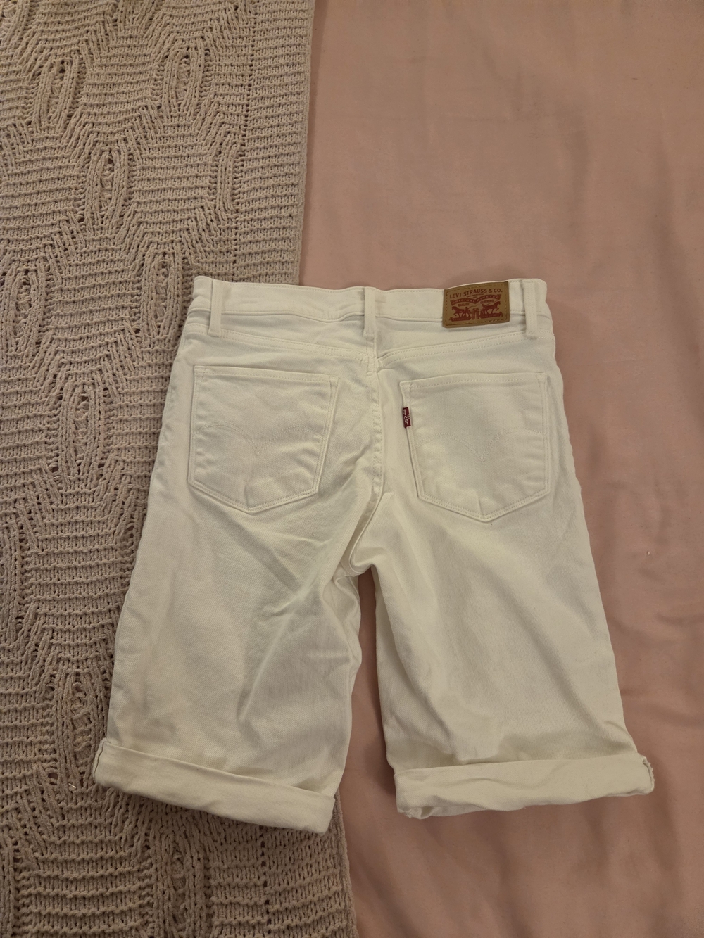 Levi's White Rolled-Cuff Denim Shorts